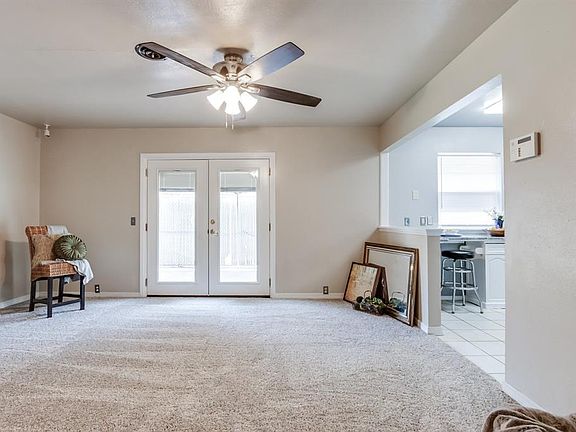 5th image of 101 Philbrooke Dr