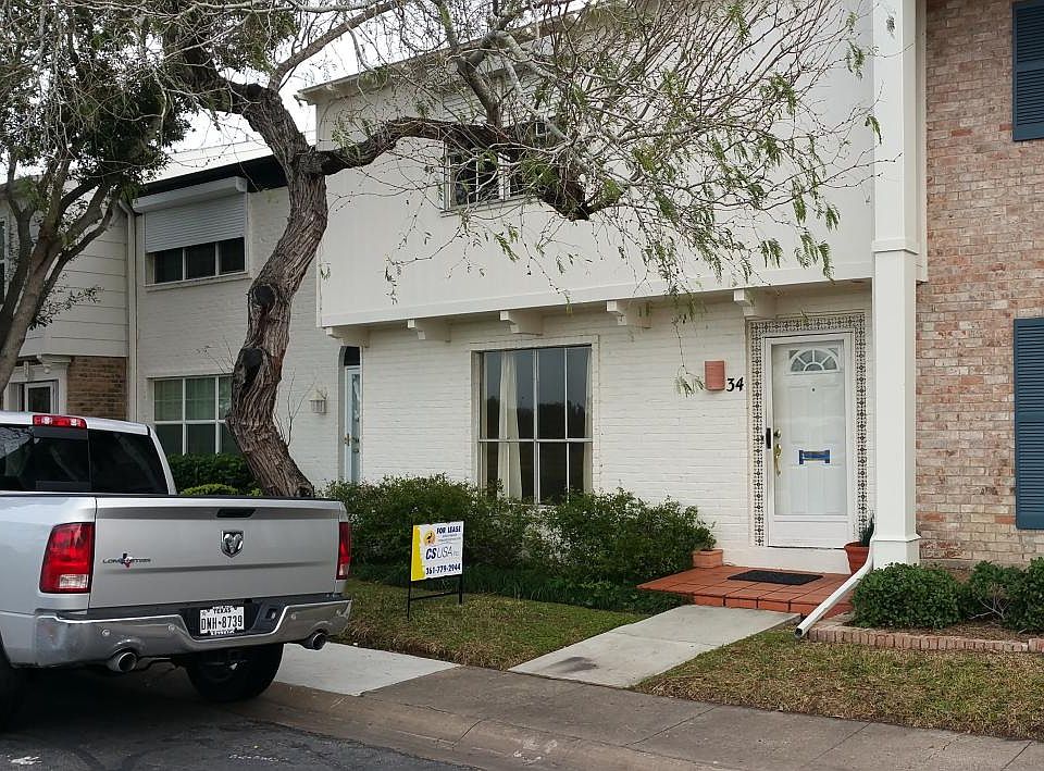 1st image of 34 Townhouse Ln #34