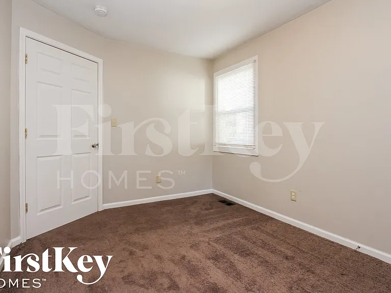 10207 Catalina Dr — Photo 12