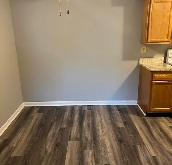 Woodhill Apartments — Photo 5
