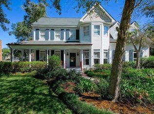 8701 Hermitage Pl, River Ridge, LA 70123