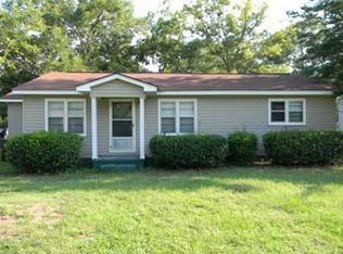 339 Pickron St SW, Pelham, GA 31779