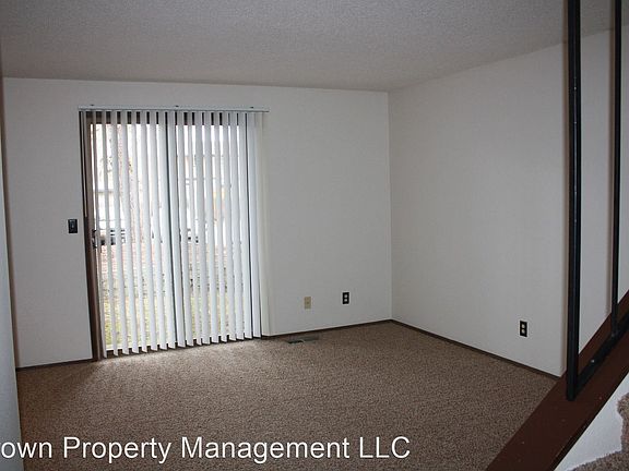 4th image of 2348 Hood Ave #9