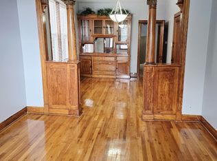 919 N Leavitt St #2F, Chicago, IL 60622