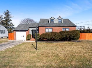 41 Liberty Avenue, North Babylon, NY 11703