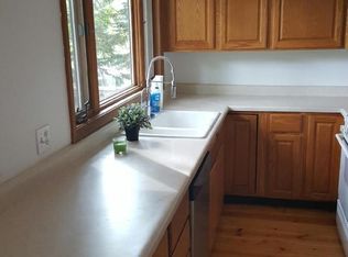 12 N Adams St, Oswego, IL