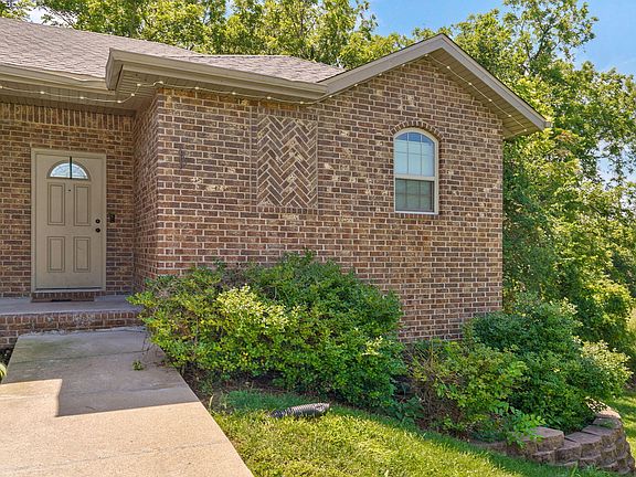 3rd image of 3031 N Albertha Avenue