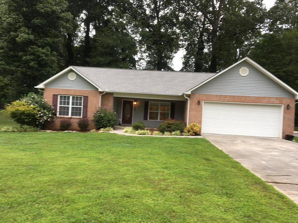1st image of 636 Liverpool Ln