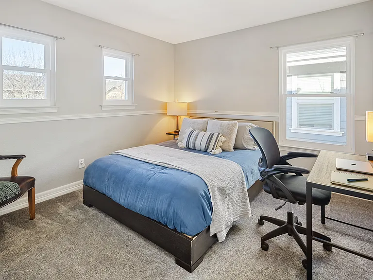 2682 Valentia St — Photo 11