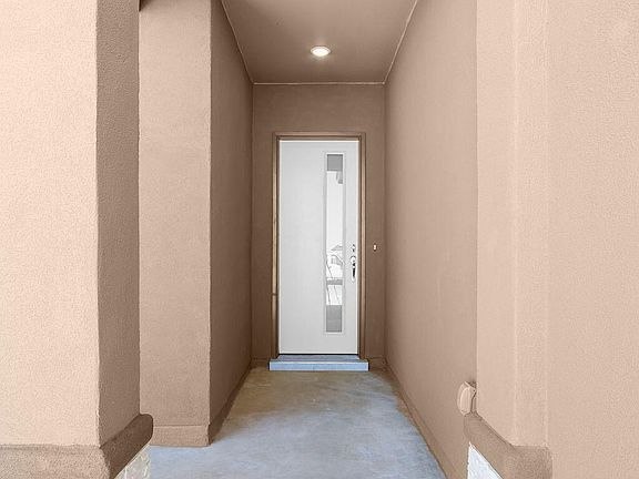 4th image of 15233 Gauge Ct