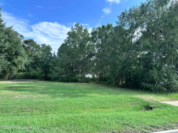 11010 Pin Oak Dr Lot 53, Biloxi, MS 39532