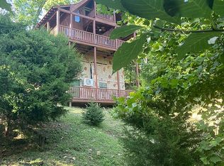 2711 Overholt Trl, Sevierville, TN 37862
