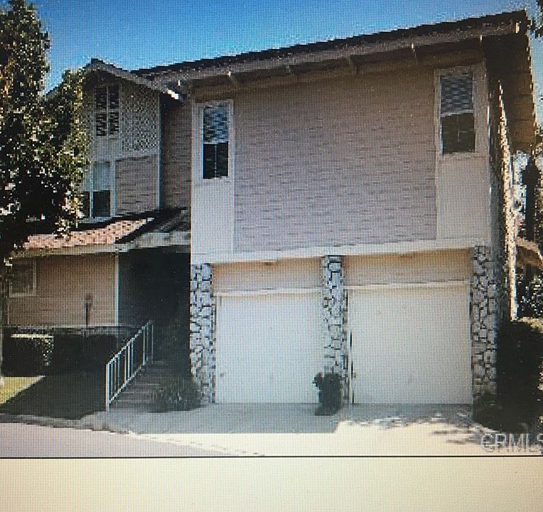 1st image of 104 Chandler W