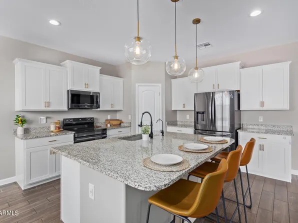 3046 N AMBER Drive, Buckeye, AZ 85396