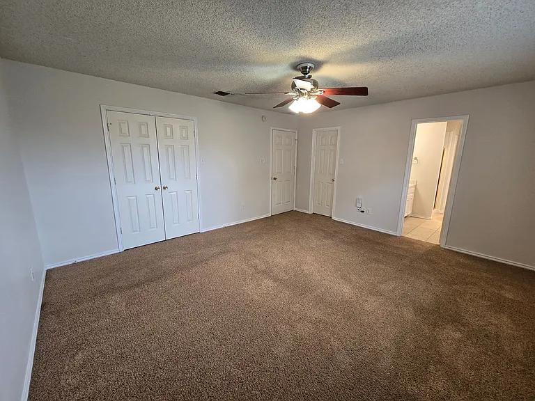 401 Justice Ave — Photo 10