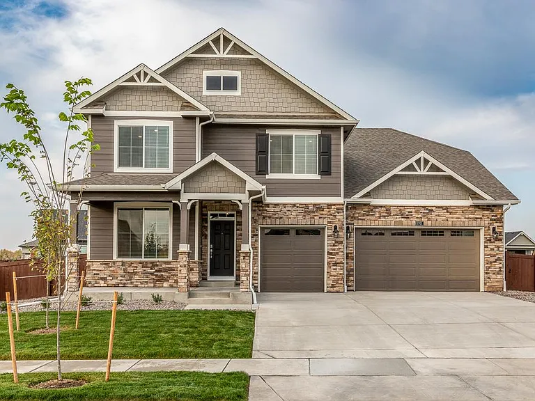 5701 Glendive Ln — Photo 2