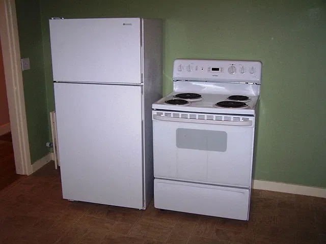 334 Union St — Photo 4