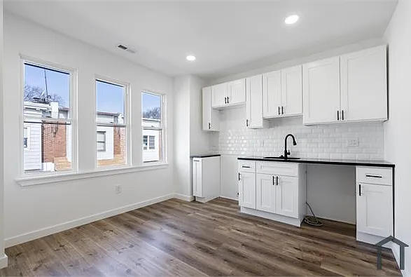 2209 S Bucknell St #2 — Photo 4