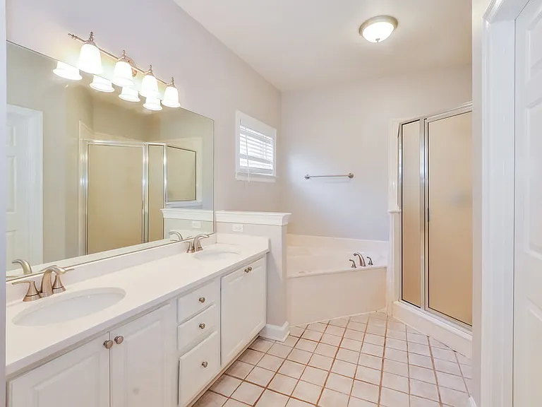 4508 Westminister Cir — Photo 11