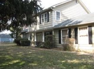 9 Spruce St, Princeton Junction, NJ 08550