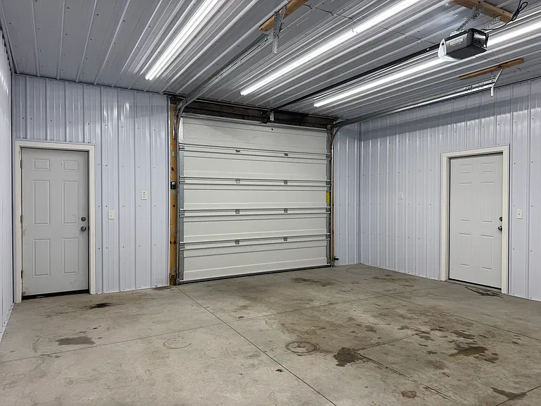 2716 Patterson Rd — Photo 37