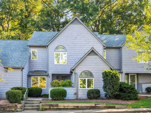306 N Lindell Rd E, Greensboro, NC 27403