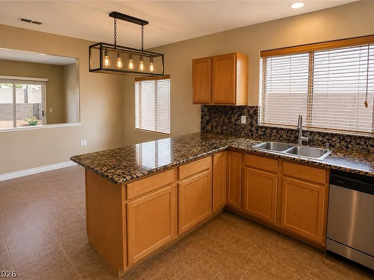 4881 Castello Way — Photo 7