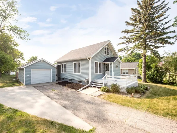 604 W 1st Ave, Osakis, MN 56360