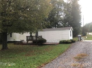 3371 Brandon Rd, Morganton, NC 28655