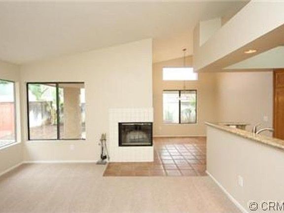 2nd image of 3064 Dartmouth St