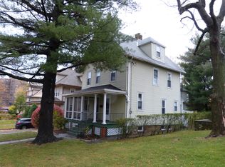 17 Hemlock Pl, New Rochelle, NY 10805