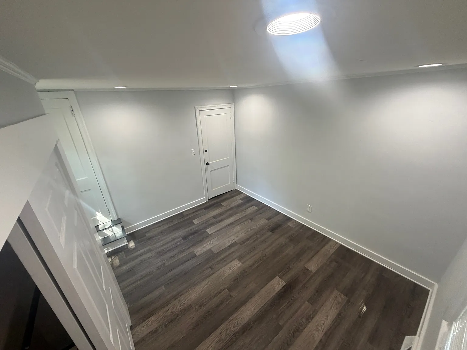 4 bed, 250 sqft, $500 — Photo 2