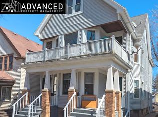 2422 S Woodward St, Milwaukee, WI 53207