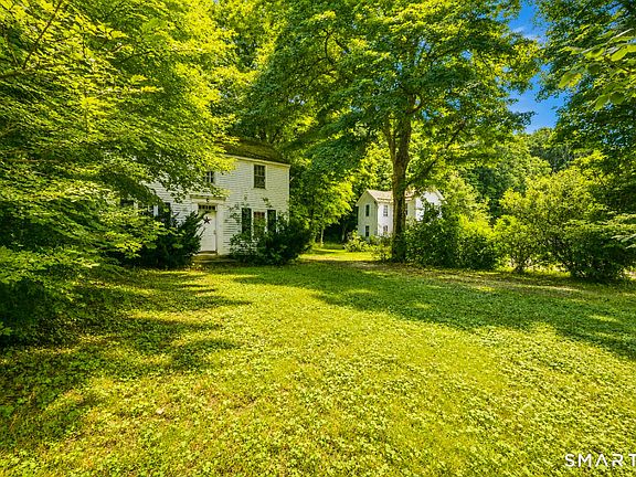 4th image of 72 Bee Brook Road