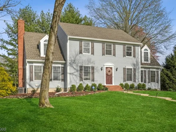 16 Devonshire Ln, Mendham Twp., NJ 07945