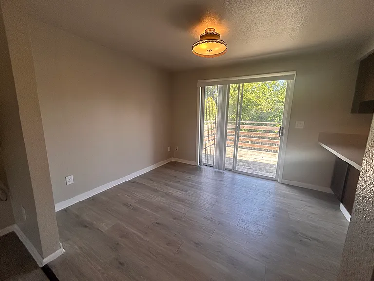 9188 W Dalton Pl — Photo 8
