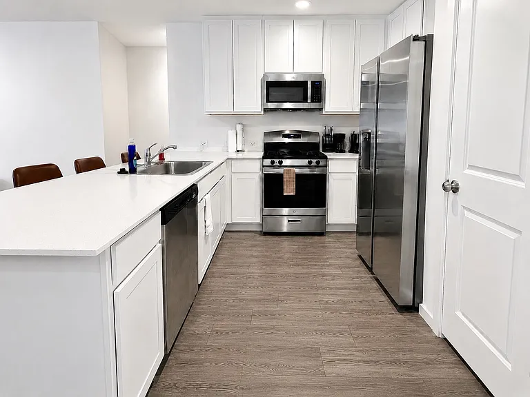 1527 Tiptop Mdw — Photo 4