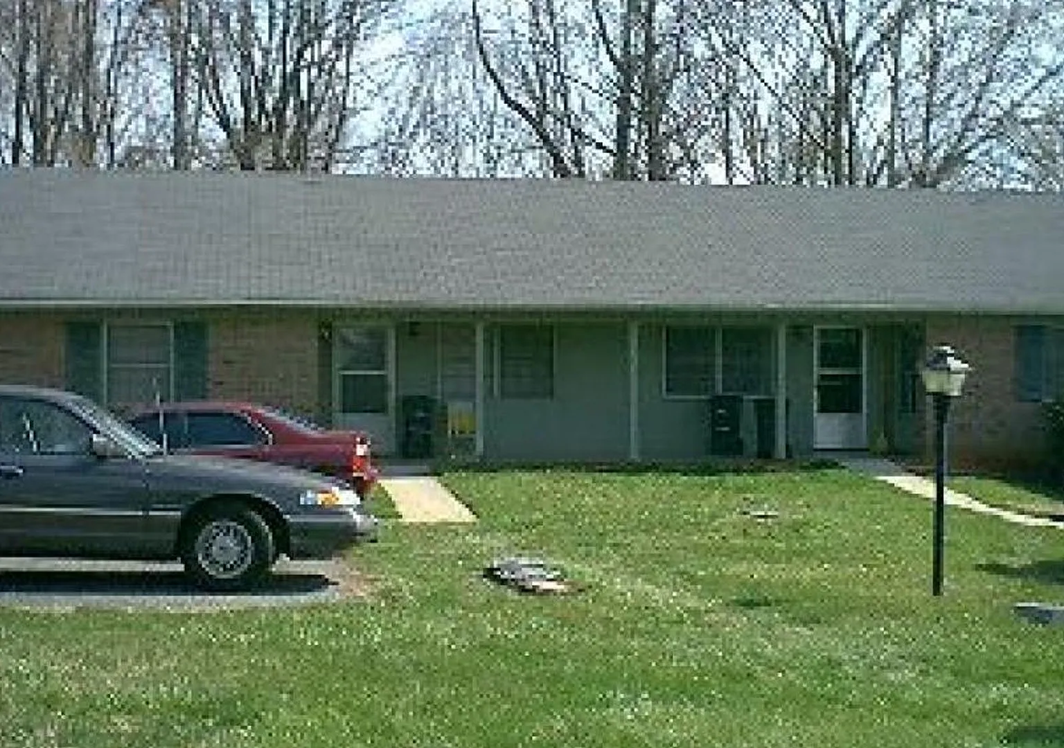 102 Holmes Circle — Photo 1