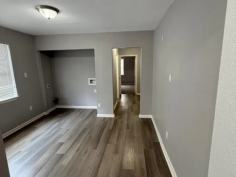 4315 Chapman St — Photo 7