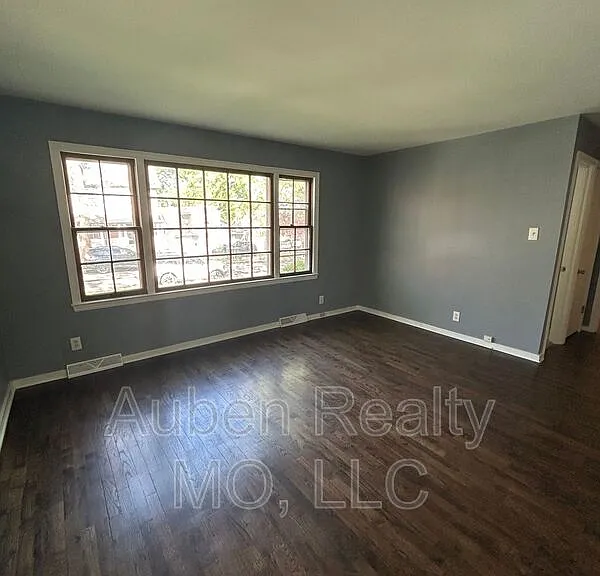 3823 Bell St #A — Photo 13