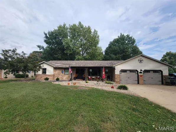 10 Sugar Ln, Collinsville, IL 62234