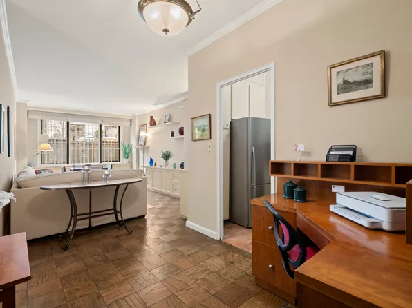 130 East 18th Street image 1 of 8