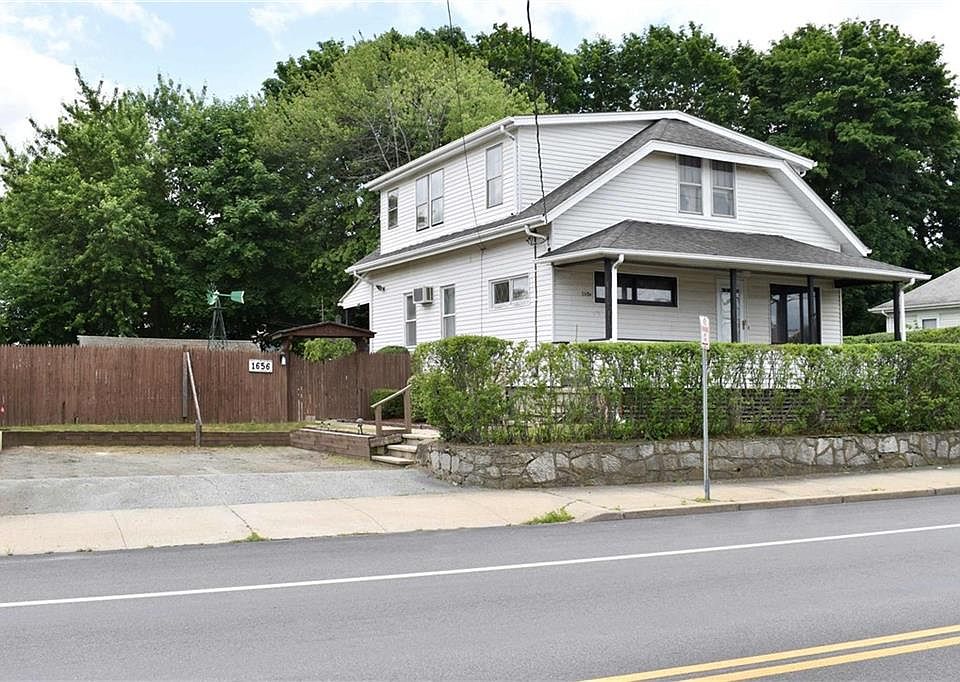 1656 Plainfield Pike, Cranston, RI 02920 Zillow