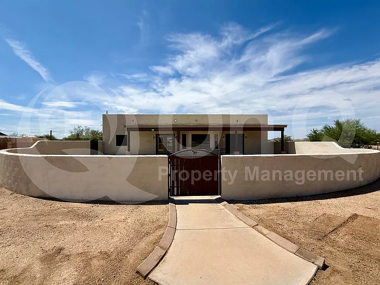 934 E Carlise Rd — Photo 29