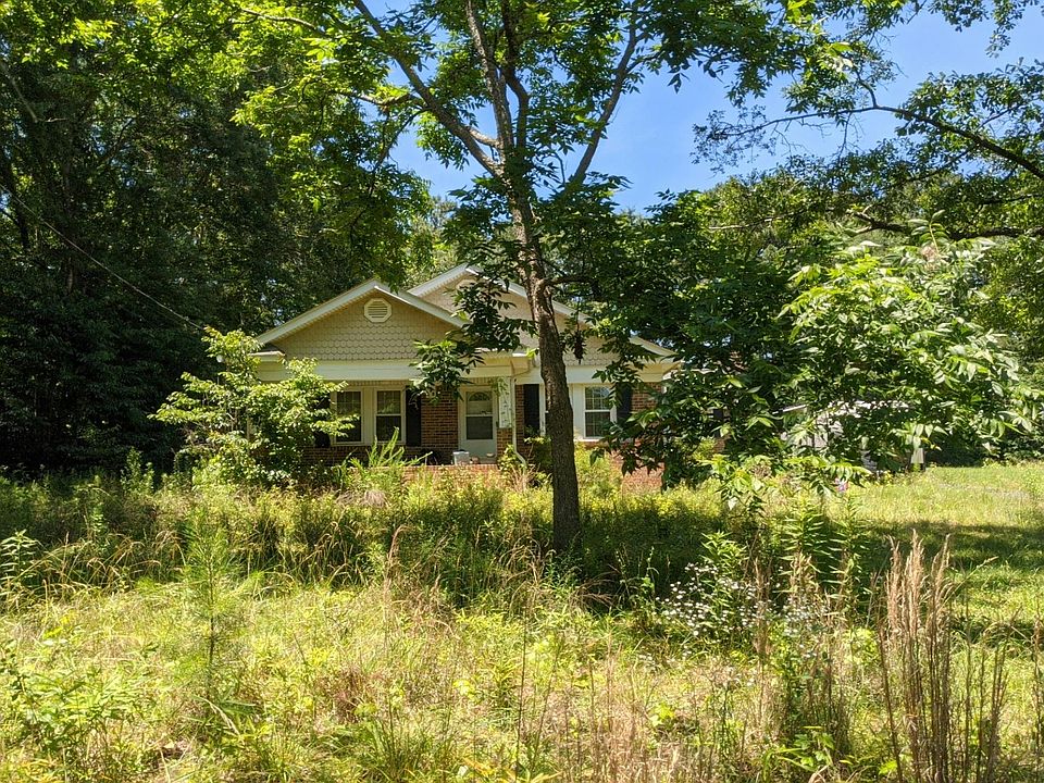 1st image of 695 Peeksville Rd