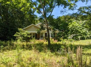 695 Peeksville Rd, Locust Grove, GA 30248