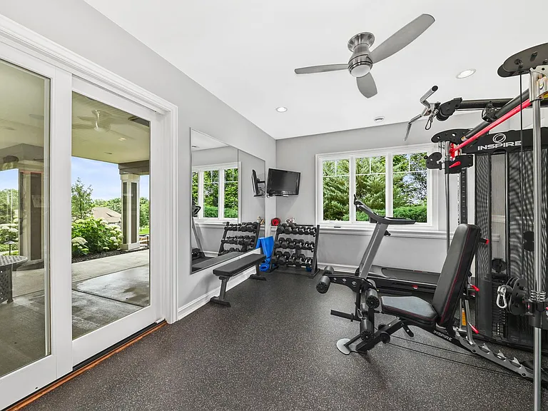 1626 Twisted Oak Ct — Photo 34