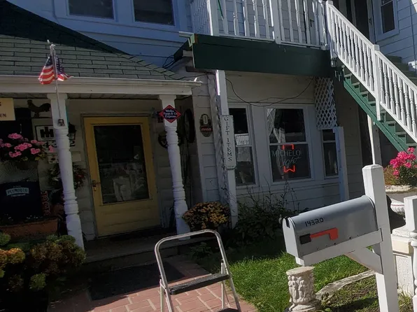 14322 Beacon St #1, Orland Park, IL 60462