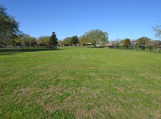 4115 Wentworth Dr, Weston Lakes, TX 77441