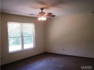 308 Holt Dr, Union, MO 63084